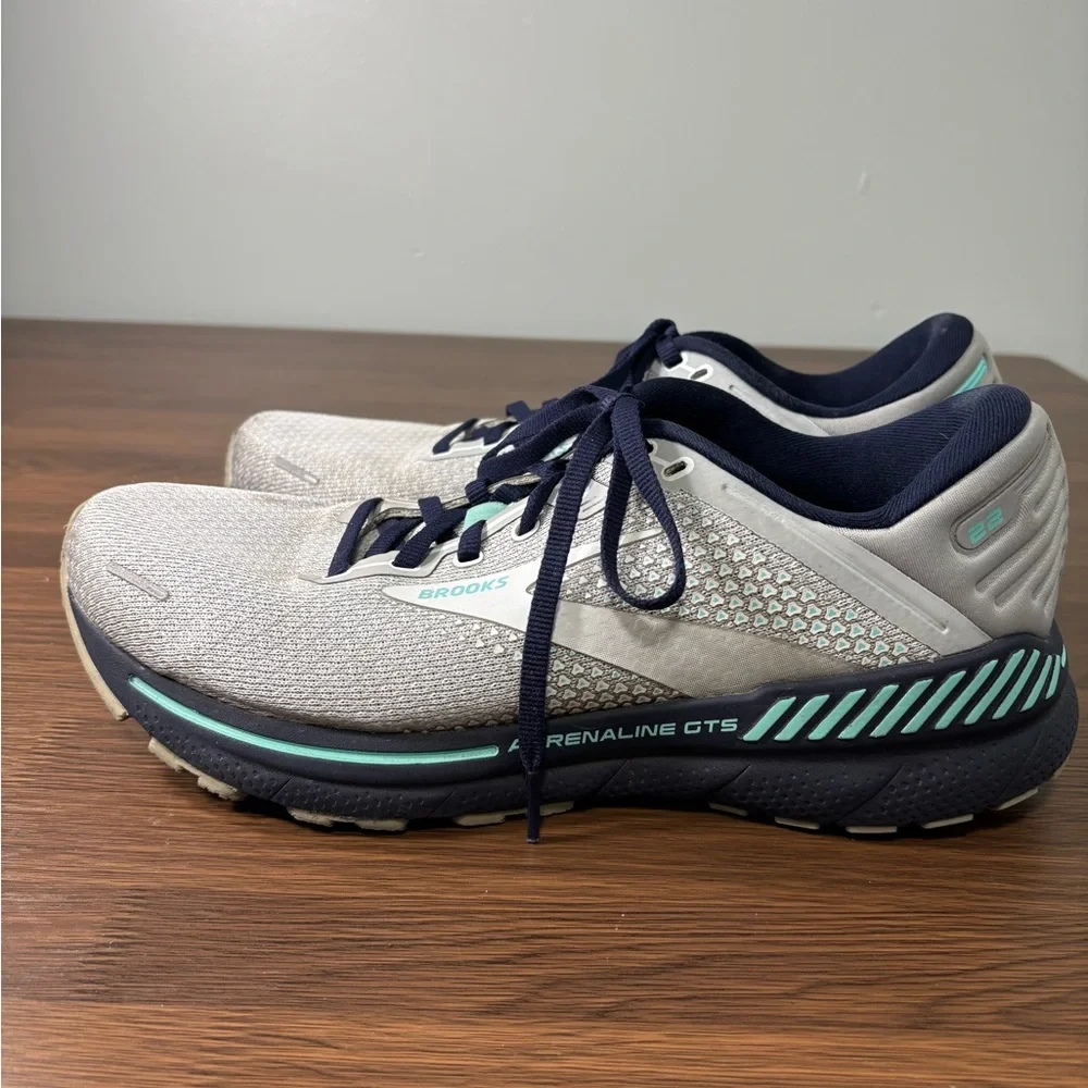 Men’s Brooks Adrenaline GTS in Gray‎ and Teal Size 11